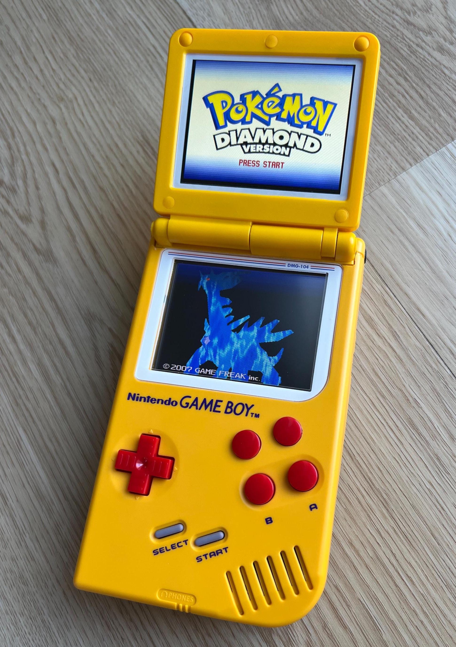 Nintendo Gameboy DMG 104 DS Lite Console Pikachu
